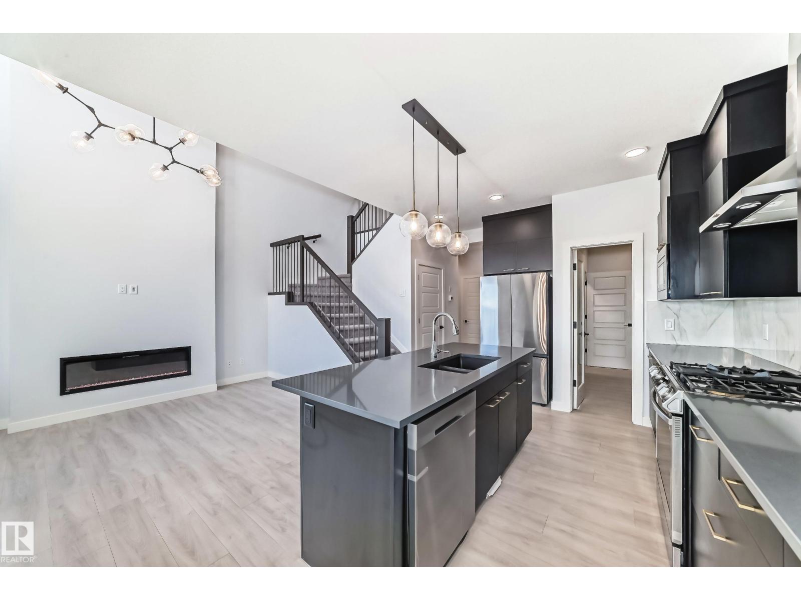 9411 Pear Cr Sw, Edmonton, Alberta  T6X 2Z4 - Photo 11 - E4461933