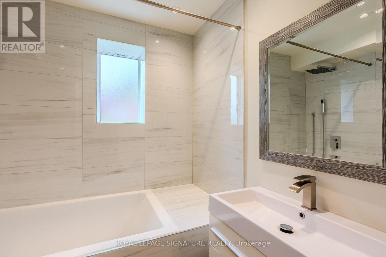 2 - 1 Hassard Avenue, Toronto, Ontario  M4K 3N3 - Photo 15 - E12403377