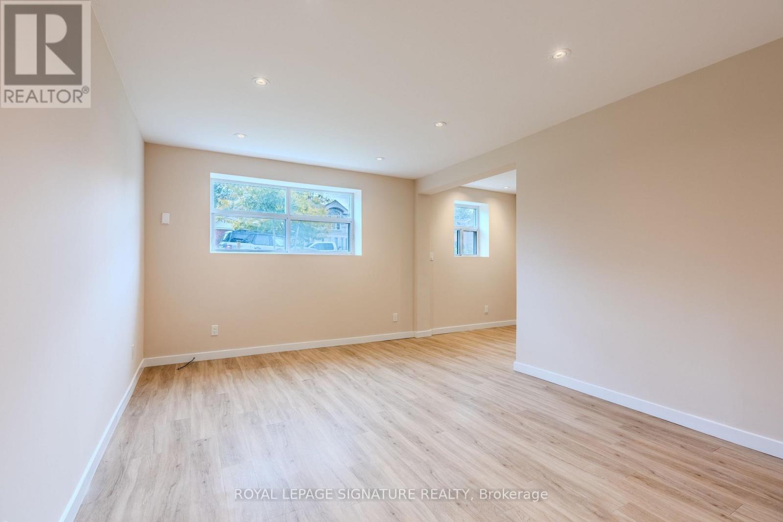 2 - 1 Hassard Avenue, Toronto, Ontario  M4K 3N3 - Photo 2 - E12403377