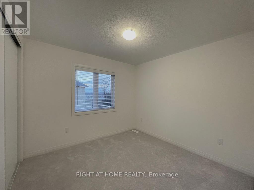 65 Kirkwood Way, Barrie, Ontario  L9J 0K7 - Photo 9 - S12459365