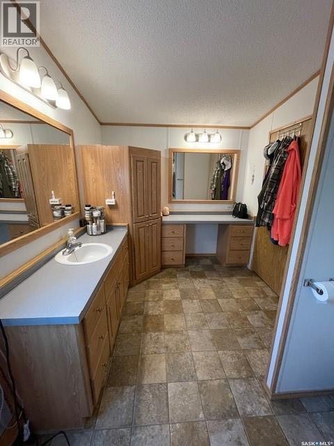 324 7th Street, Alameda, Saskatchewan  S0C 0A0 - Photo 15 - SK020587