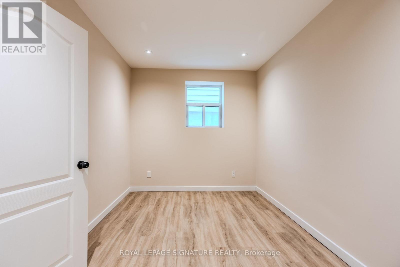 2 - 1 Hassard Avenue, Toronto, Ontario  M4K 3N3 - Photo 10 - E12403377