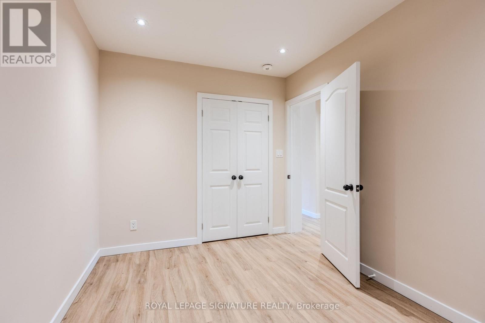 2 - 1 Hassard Avenue, Toronto, Ontario  M4K 3N3 - Photo 11 - E12403377