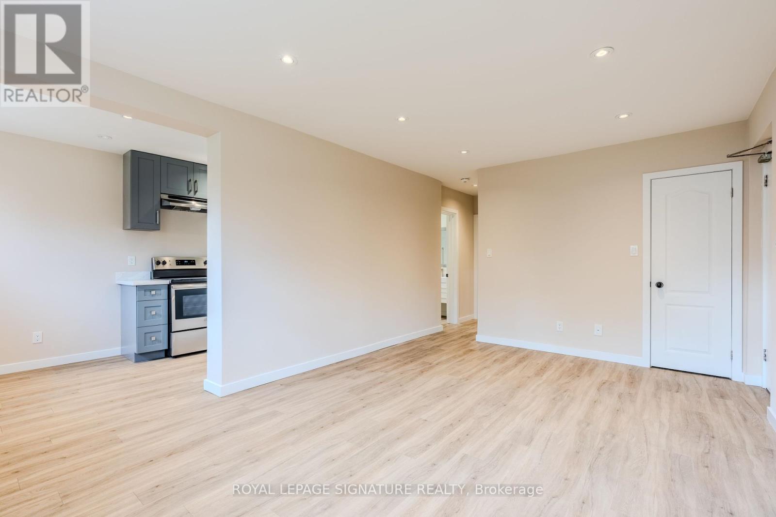 2 - 1 Hassard Avenue, Toronto, Ontario  M4K 3N3 - Photo 7 - E12403377
