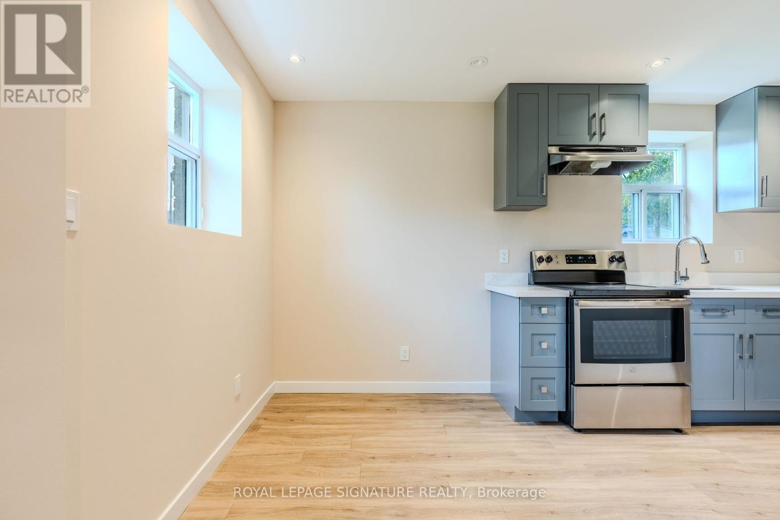 2 - 1 Hassard Avenue, Toronto, Ontario  M4K 3N3 - Photo 6 - E12403377
