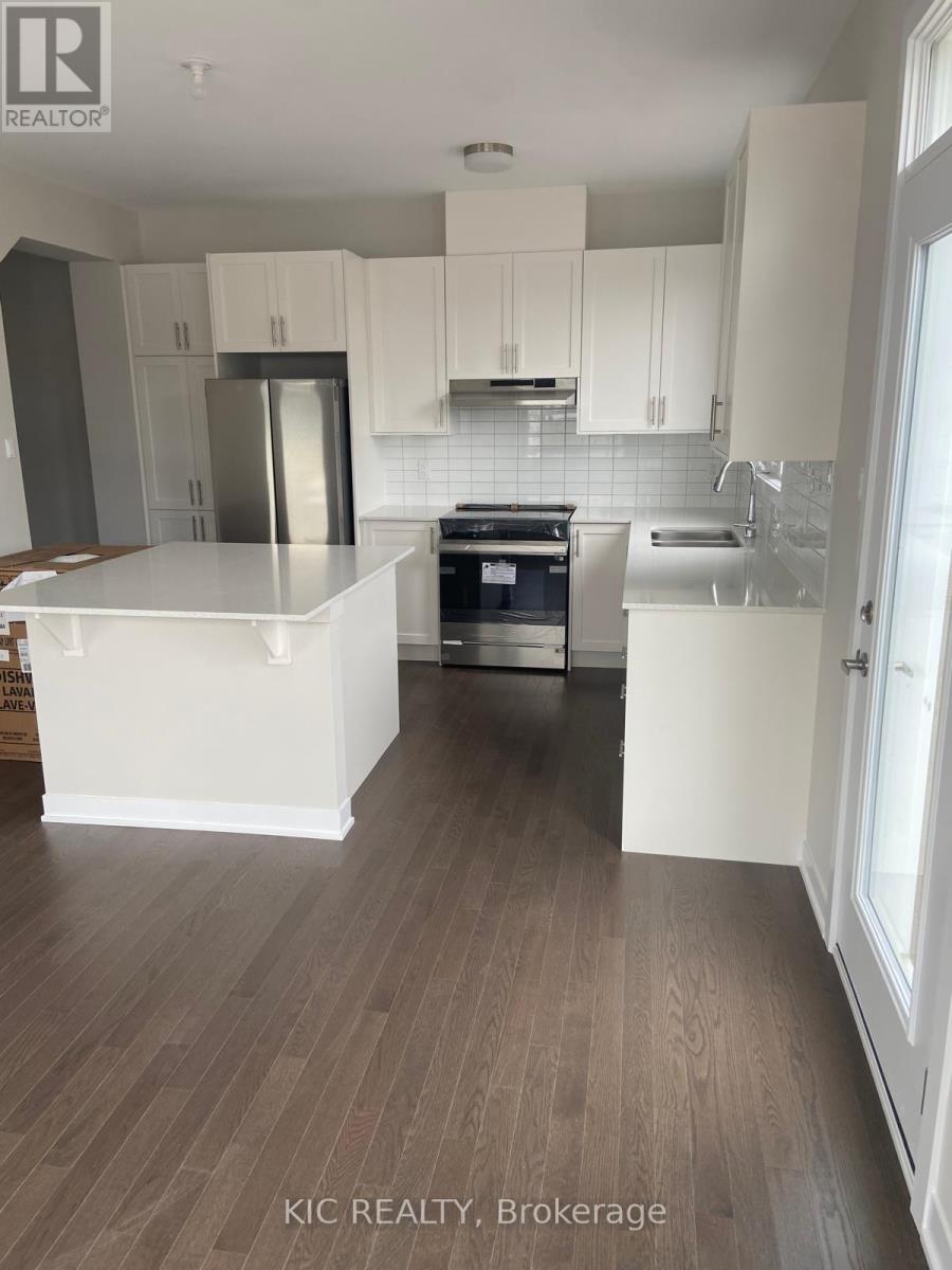 139 Ryan Reynolds Way, Ottawa, Ontario  K4A 5T4 - Photo 9 - X12459362