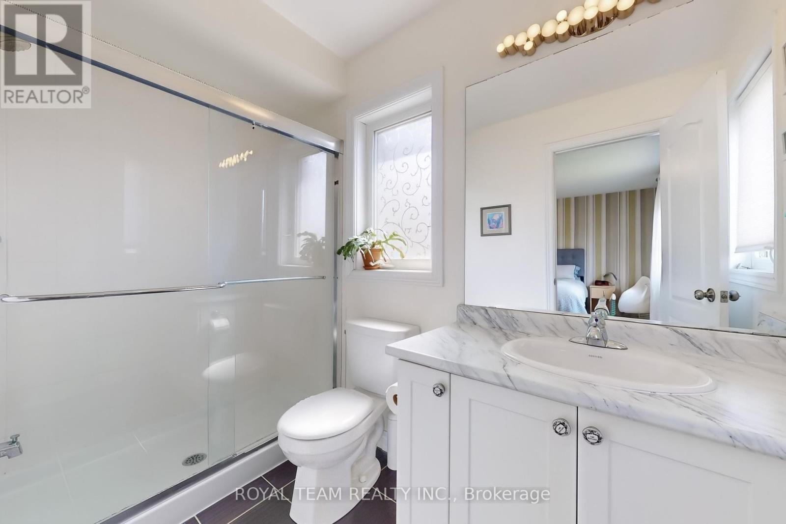 12 Luisa Street, Bradford West Gwillimbury, Ontario  L3Z 0P2 - Photo 18 - N12459379