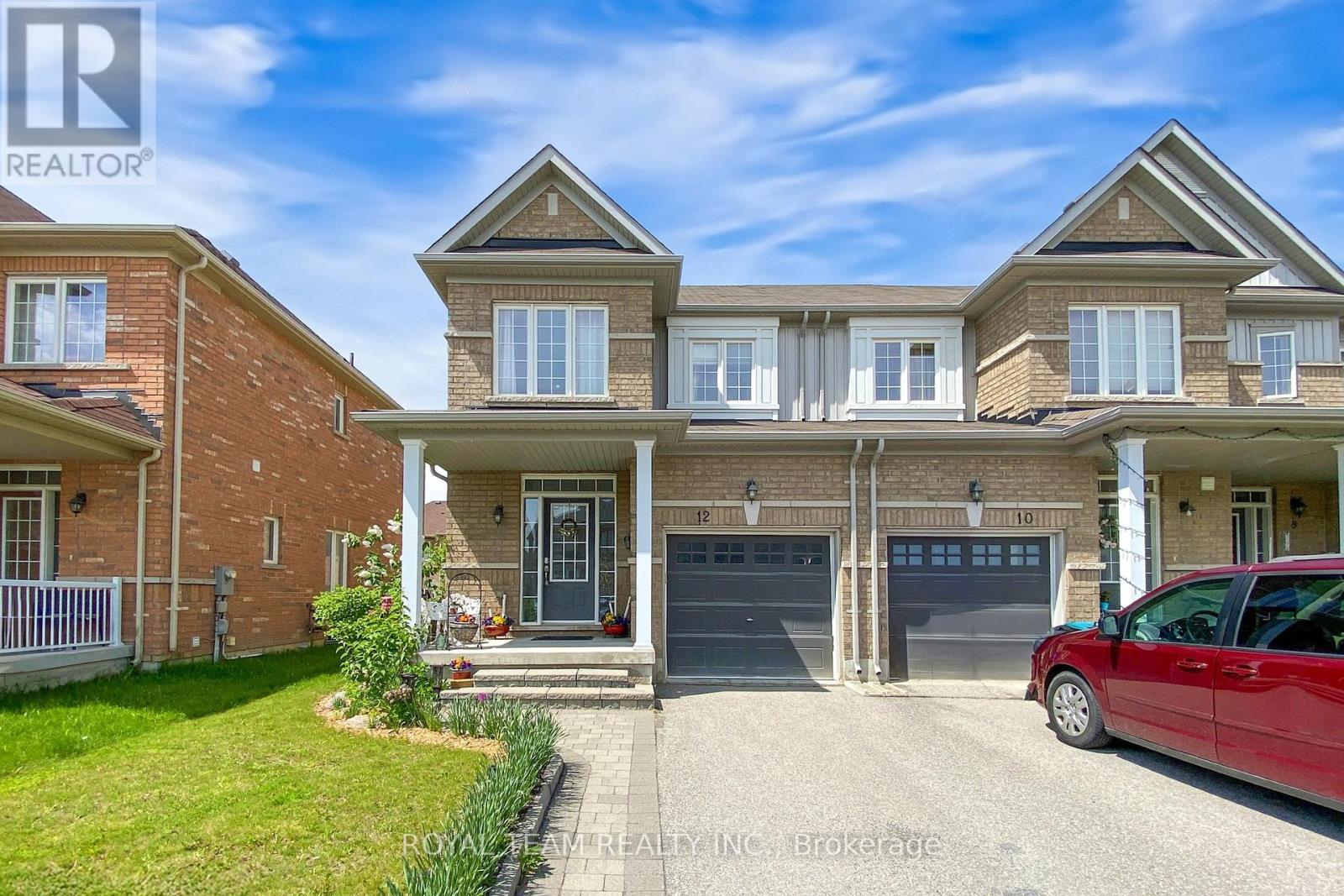 12 Luisa Street, Bradford West Gwillimbury, Ontario  L3Z 0P2 - Photo 2 - N12459379