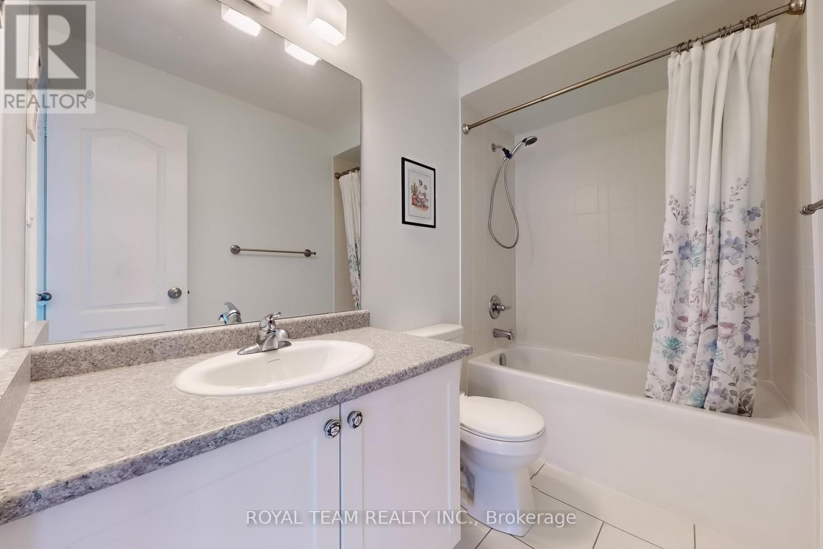12 Luisa Street, Bradford West Gwillimbury, Ontario  L3Z 0P2 - Photo 21 - N12459379