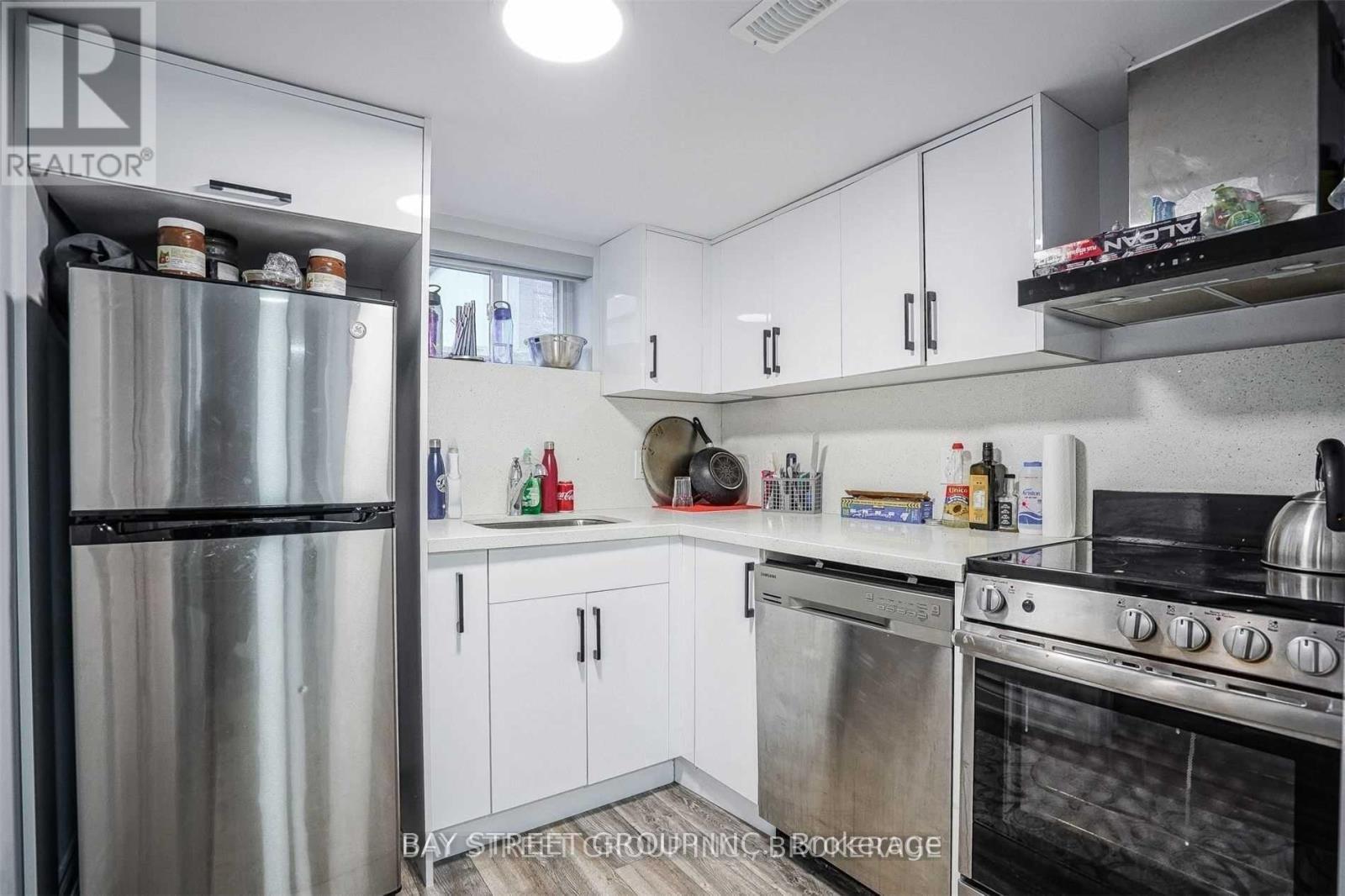 168 Regent Road, Toronto, Ontario  M3K 1H7 - Photo 26 - W12459375