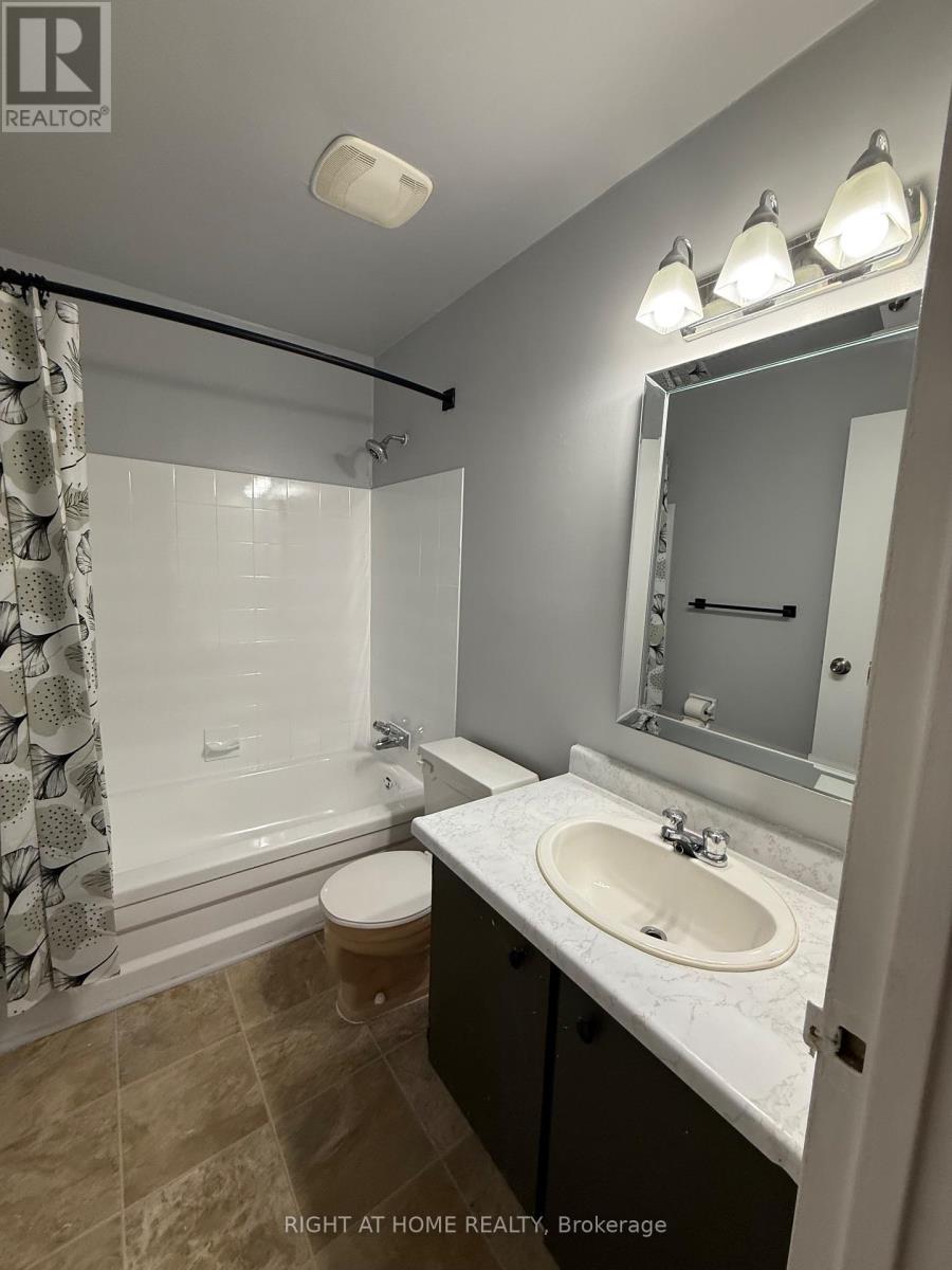3110 Quail Drive, Ottawa, Ontario  K1T 1V1 - Photo 5 - X12304040