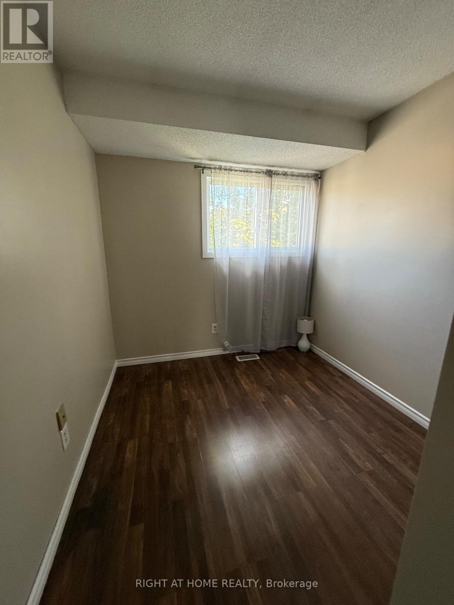 3110 Quail Drive, Ottawa, Ontario  K1T 1V1 - Photo 12 - X12304040