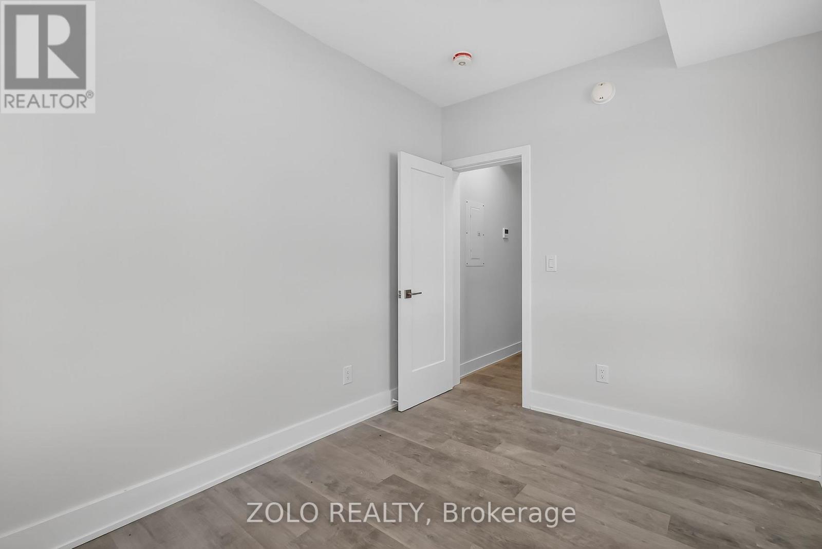 Unit # 8 - 206 Wellington Street, Chatham-Kent, Ontario  N8A 2X9 - Photo 7 - X12459381