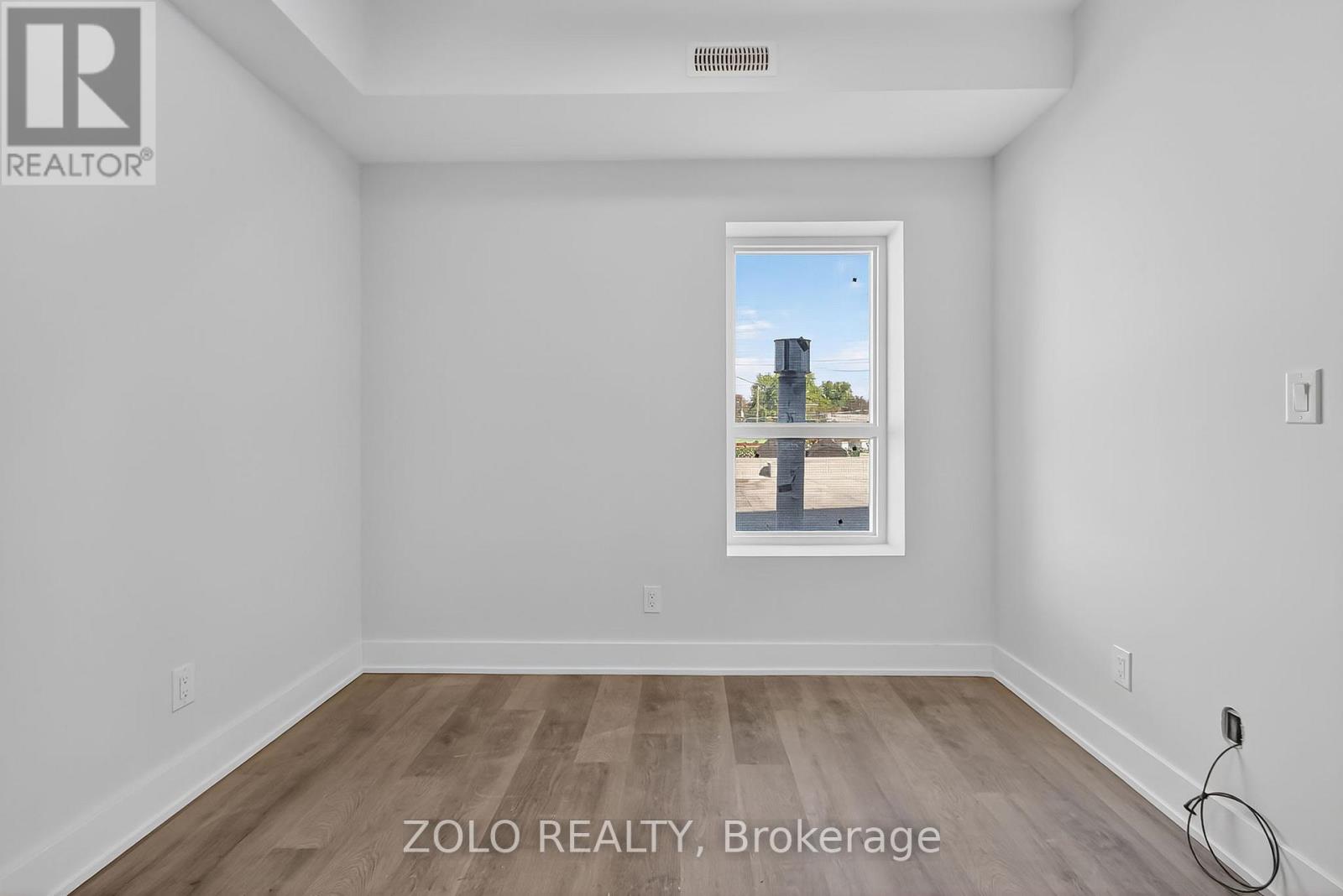 Unit # 8 - 206 Wellington Street, Chatham-Kent, Ontario  N8A 2X9 - Photo 8 - X12459381