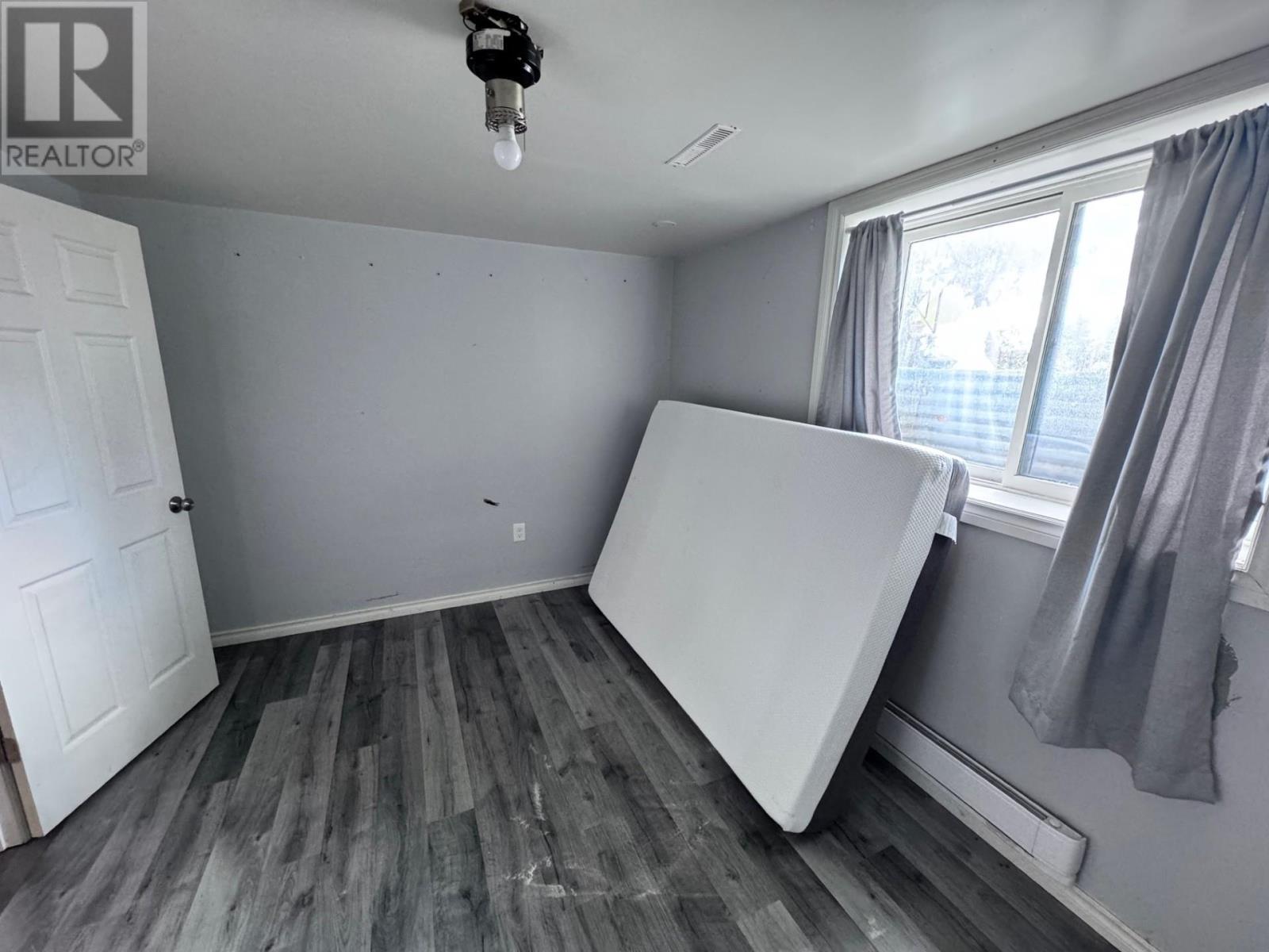 502 Strand Ave, Thunder Bay, Ontario  P7B 5B1 - Photo 5 - TB251907