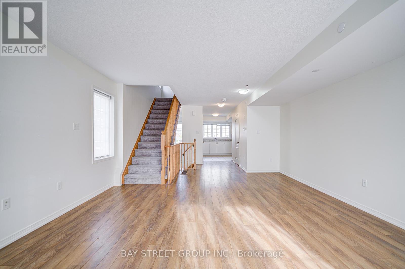 2653 Eaglesham Path, Oshawa, Ontario  L1L 0M7 - Photo 14 - E12459146