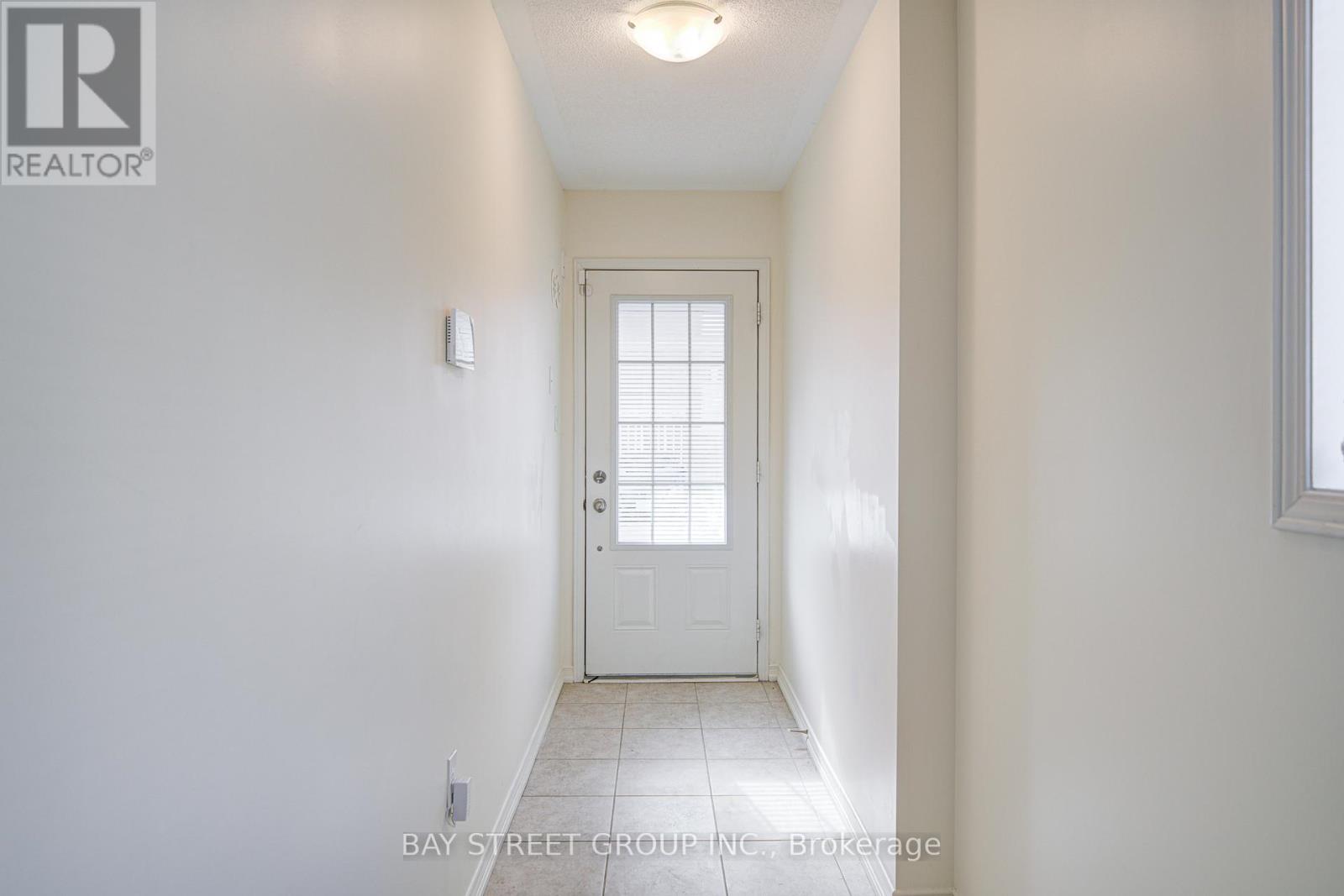 2653 Eaglesham Path, Oshawa, Ontario  L1L 0M7 - Photo 6 - E12459146