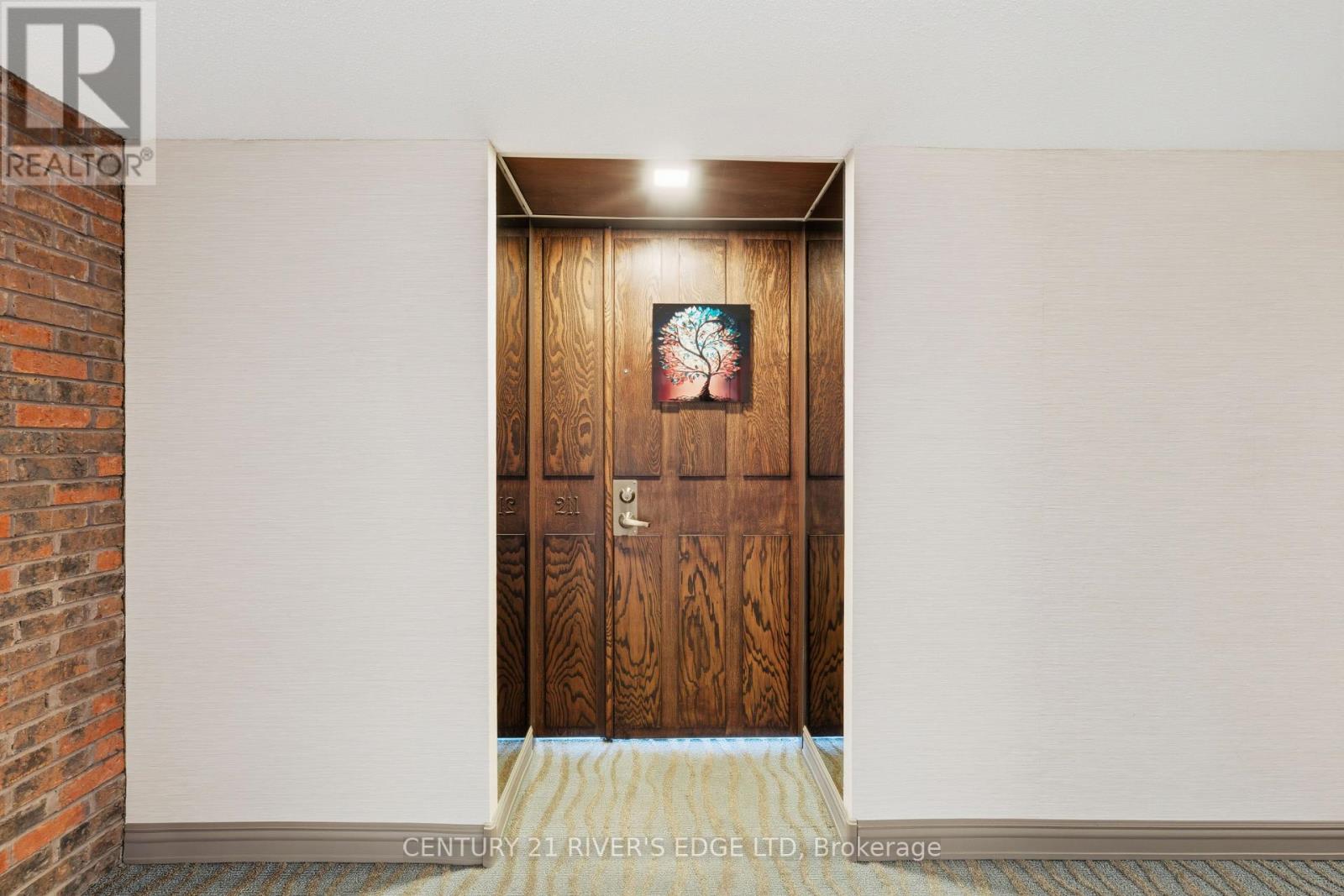 211 - 55 Water Street E, Brockville, Ontario  K6V 1A3 - Photo 6 - X12459389