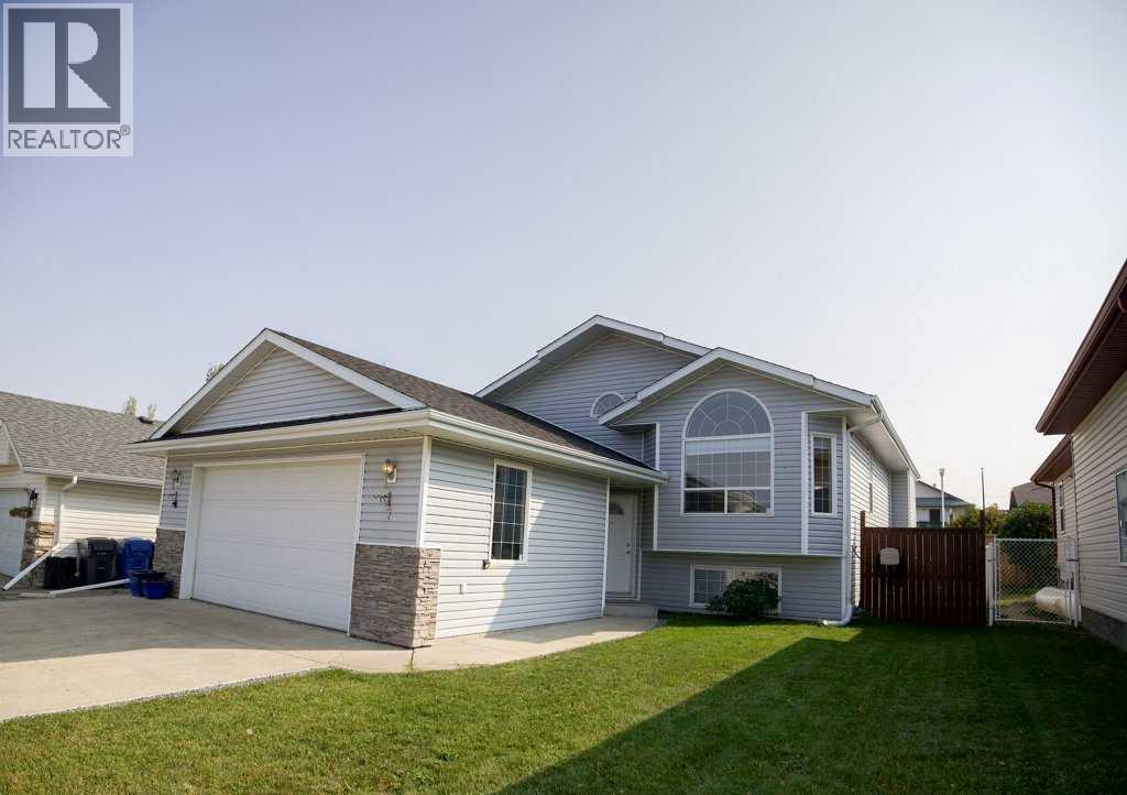 7 Langford Crescent, Red Deer, Alberta  T4R 2X1 - Photo 2 - A2261521