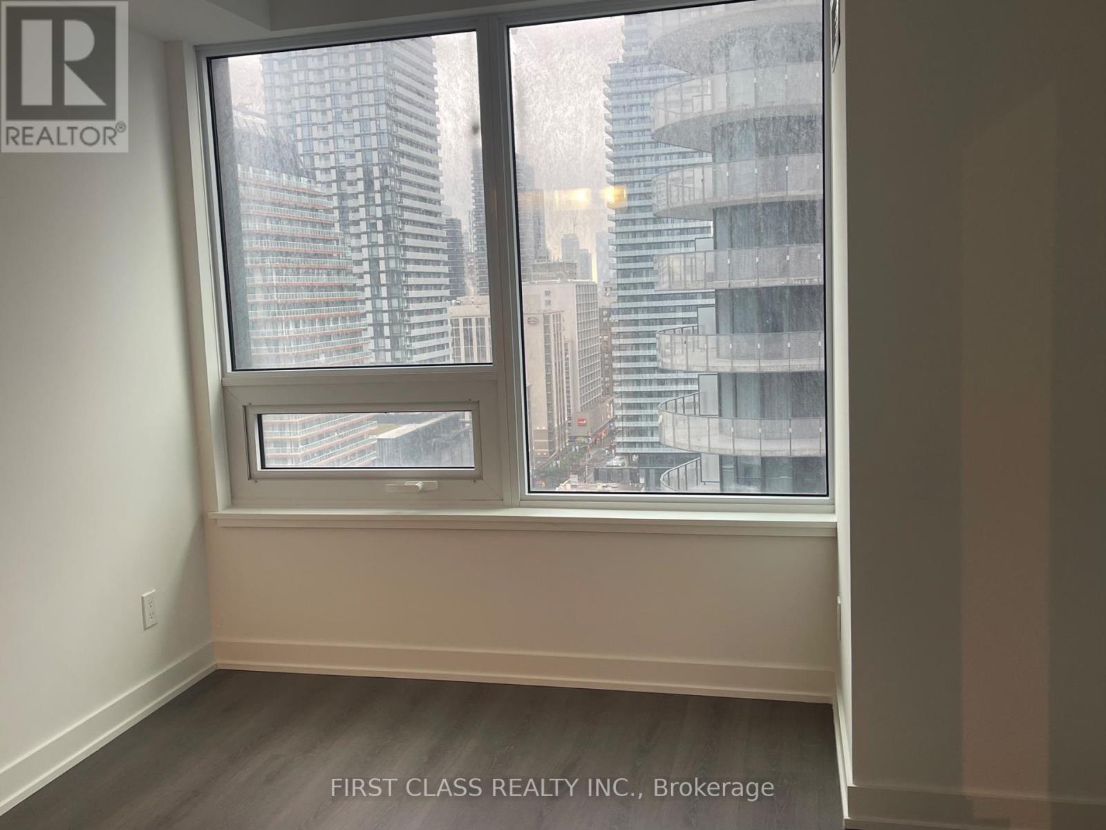 2016 - 8 Wellesley Street W, Toronto, Ontario  M4Y 0J5 - Photo 6 - C12459385