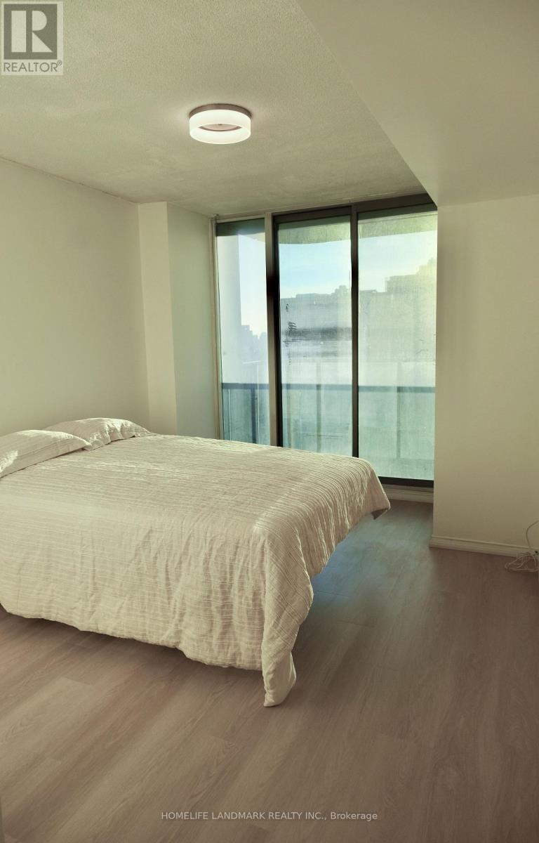 2205 - 750 Bay Street, Toronto, Ontario  M5G 1N6 - Photo 16 - C12459350
