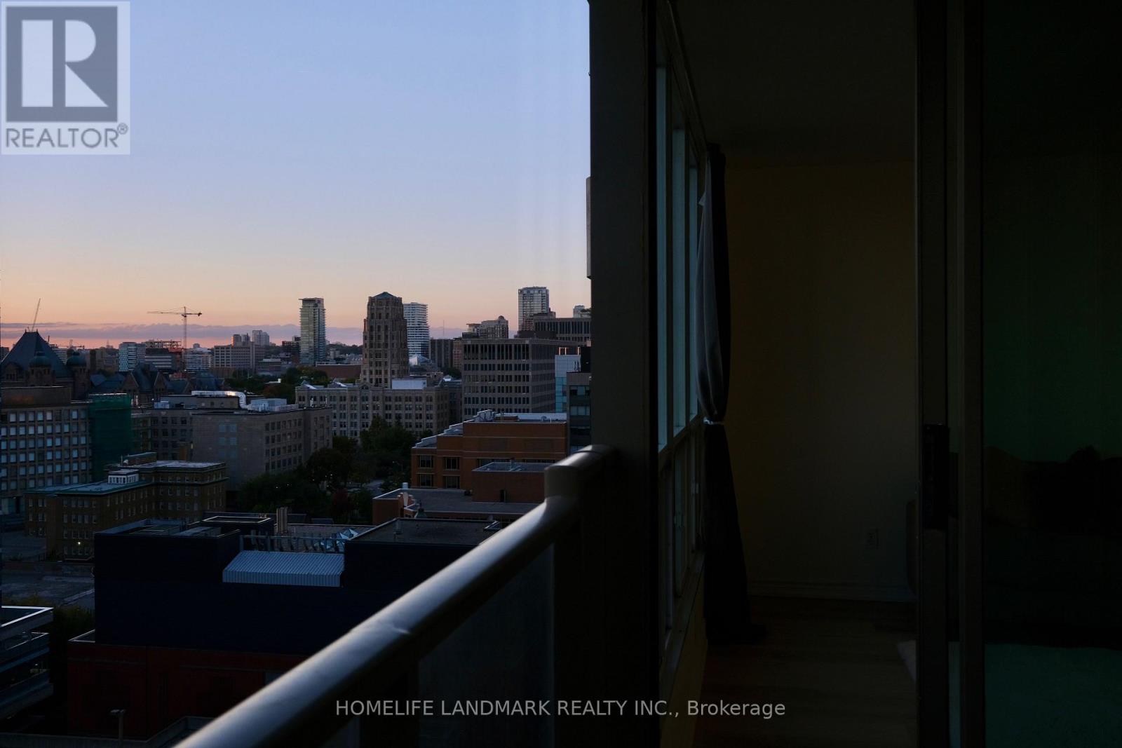 2205 - 750 Bay Street, Toronto, Ontario  M5G 1N6 - Photo 20 - C12459350