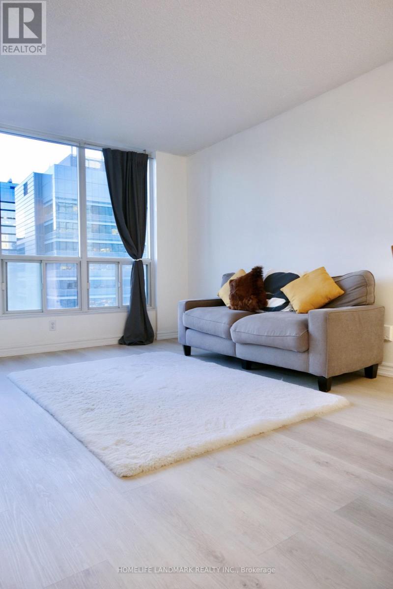 2205 - 750 Bay Street, Toronto, Ontario  M5G 1N6 - Photo 5 - C12459350