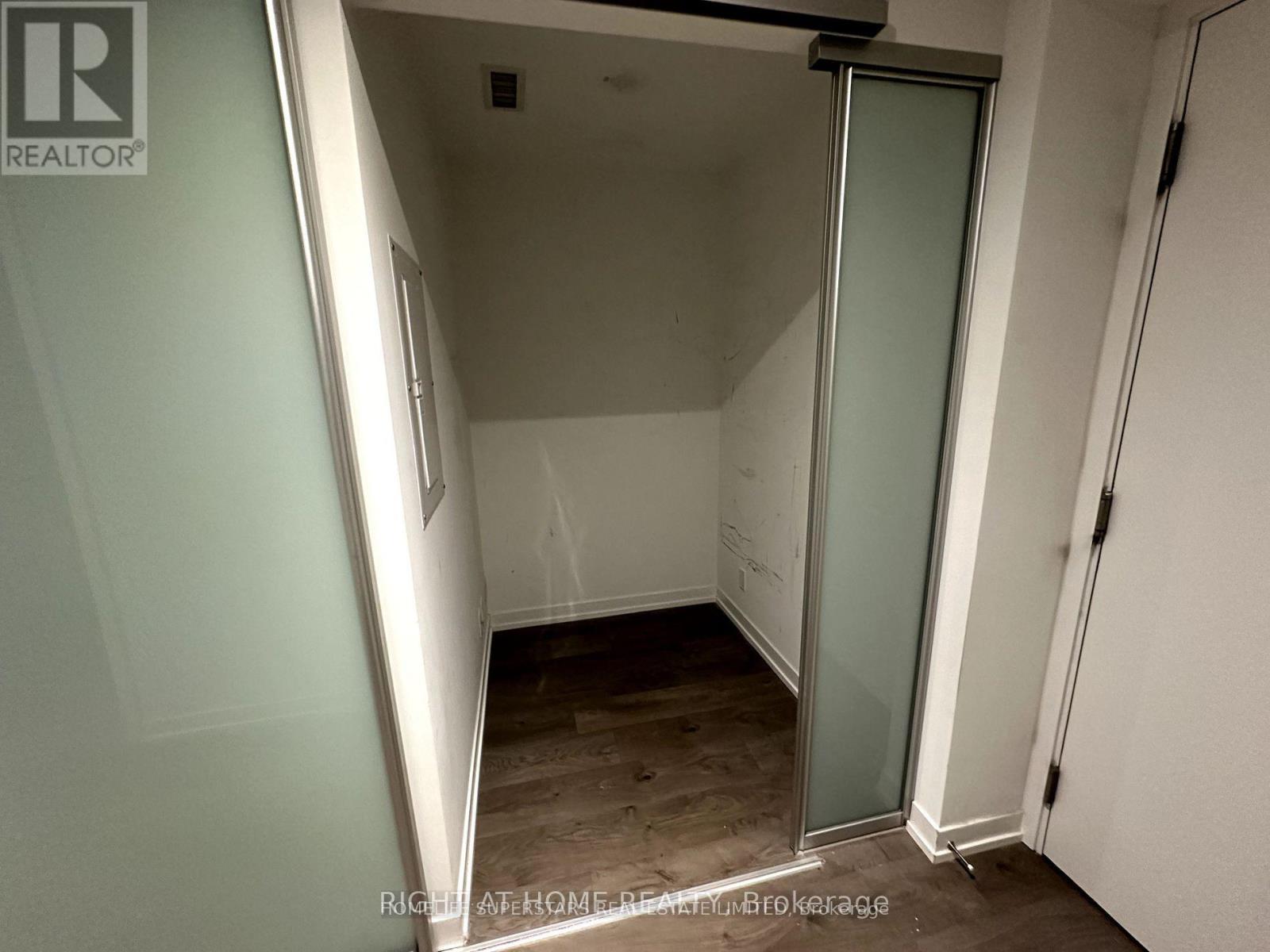 5308 - 950 Portage Parkway, Vaughan, Ontario  L4K 0J7 - Photo 15 - N12459383