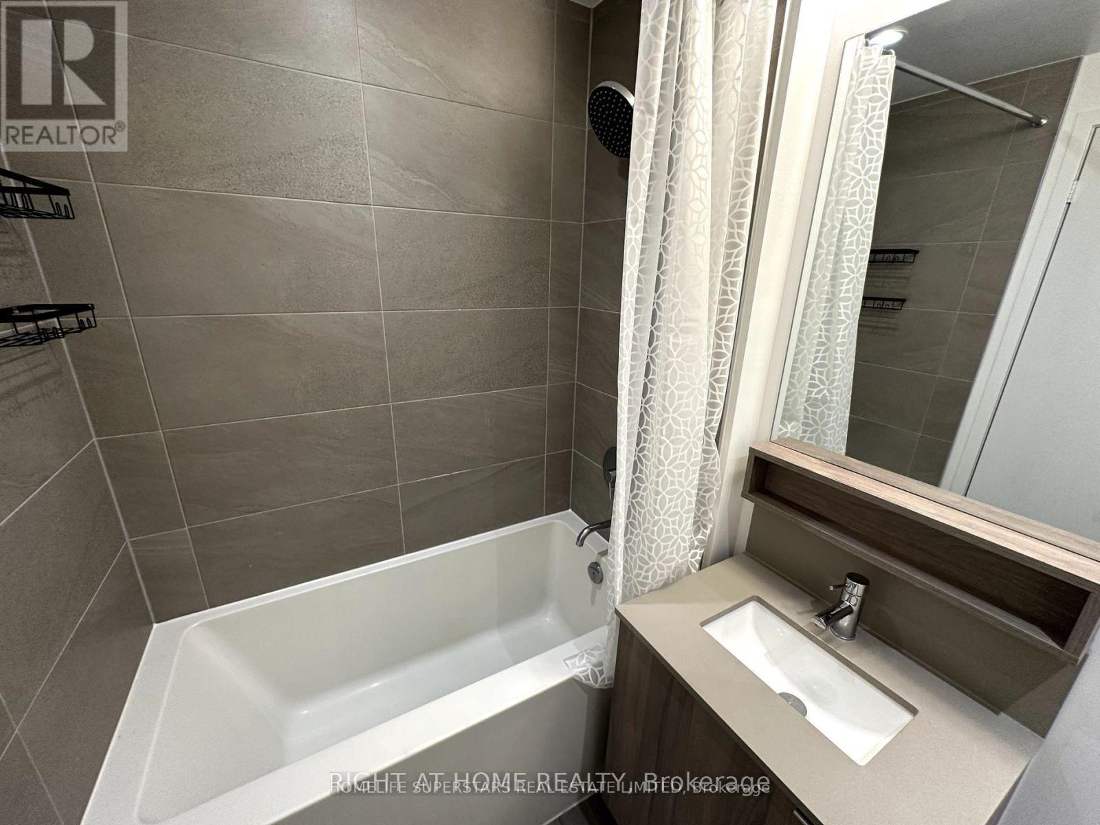 5308 - 950 Portage Parkway, Vaughan, Ontario  L4K 0J7 - Photo 22 - N12459383