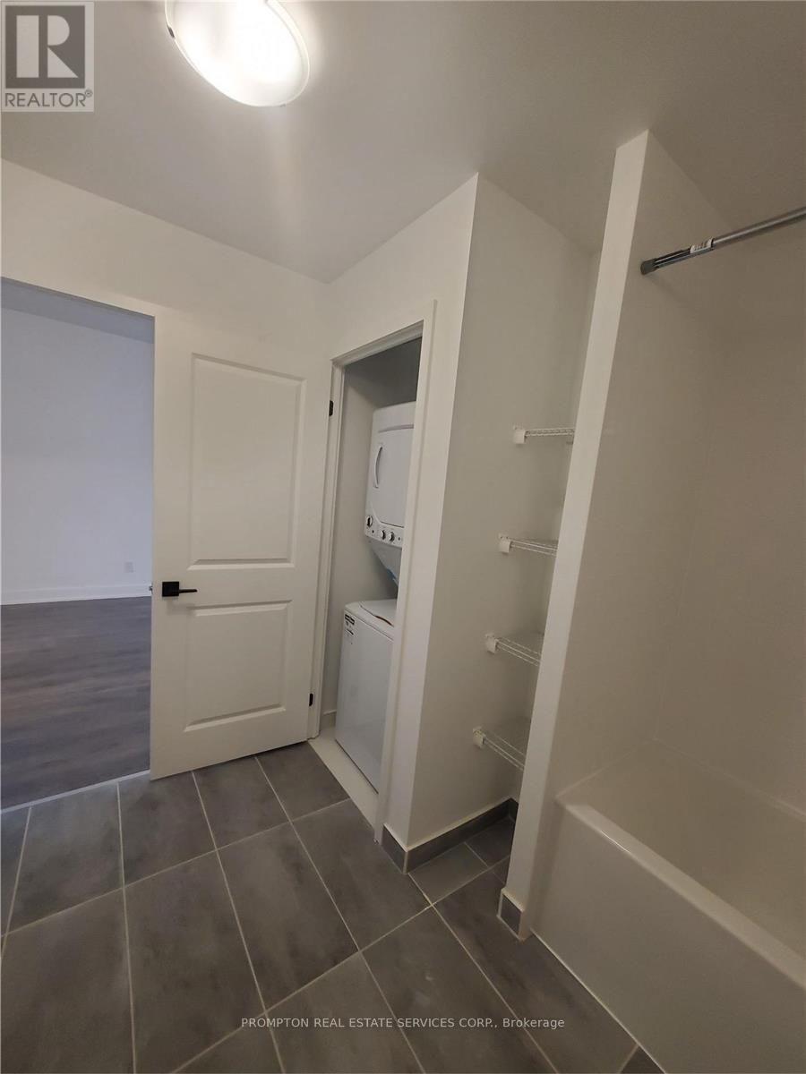 #1204 - 2481 Taunton Road, Oakville, Ontario  L6H 3R7 - Photo 11 - W12459386