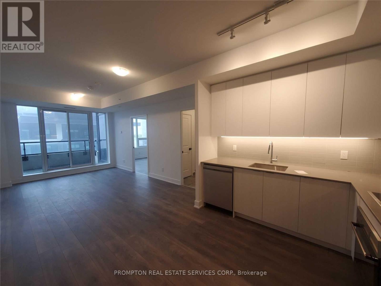 #1204 - 2481 Taunton Road, Oakville, Ontario  L6H 3R7 - Photo 6 - W12459386