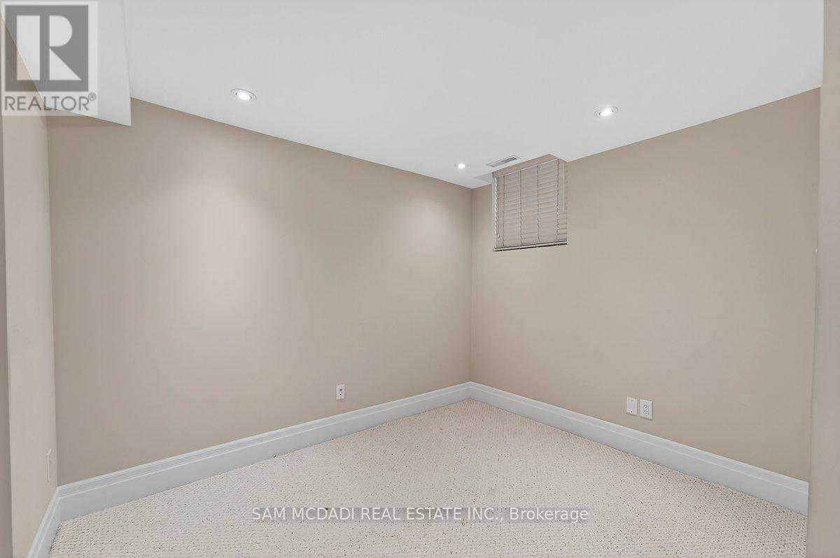 1779 Fifeshire Court, Mississauga, Ontario  L5L 2T3 - Photo 35 - W12459387