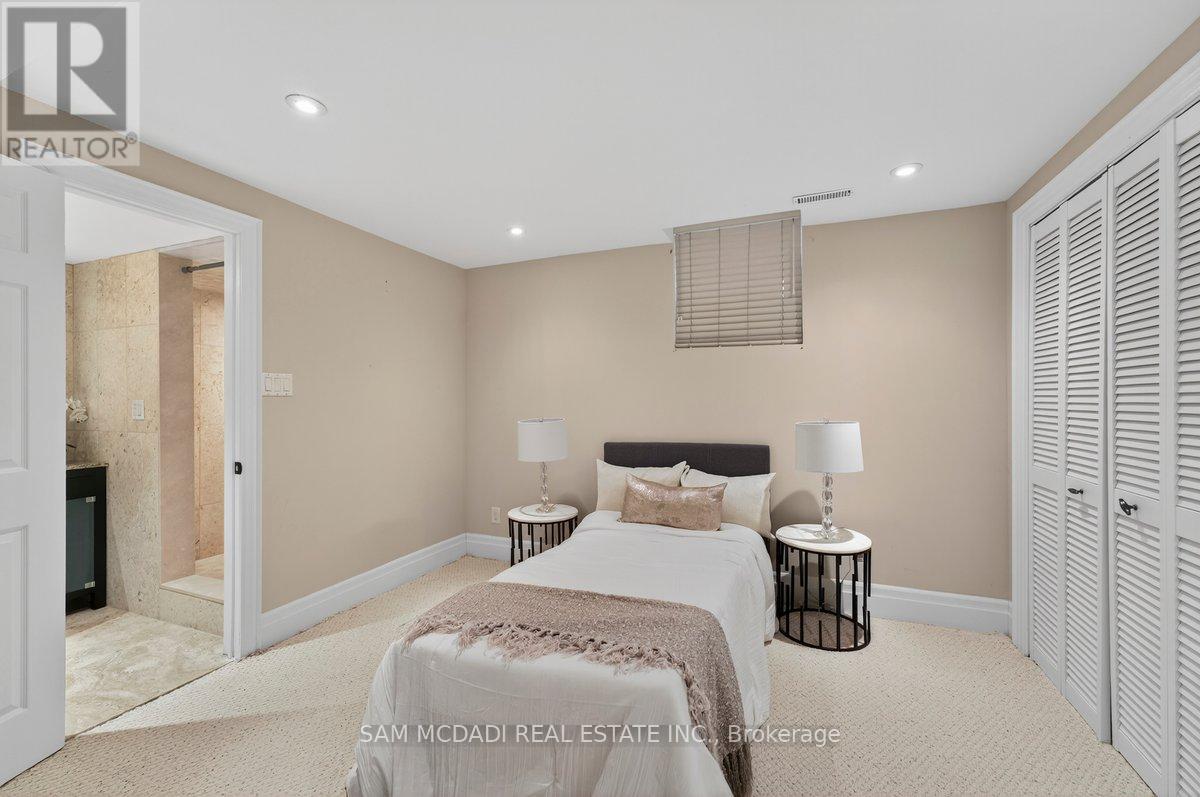 1779 Fifeshire Court, Mississauga, Ontario  L5L 2T3 - Photo 37 - W12459387