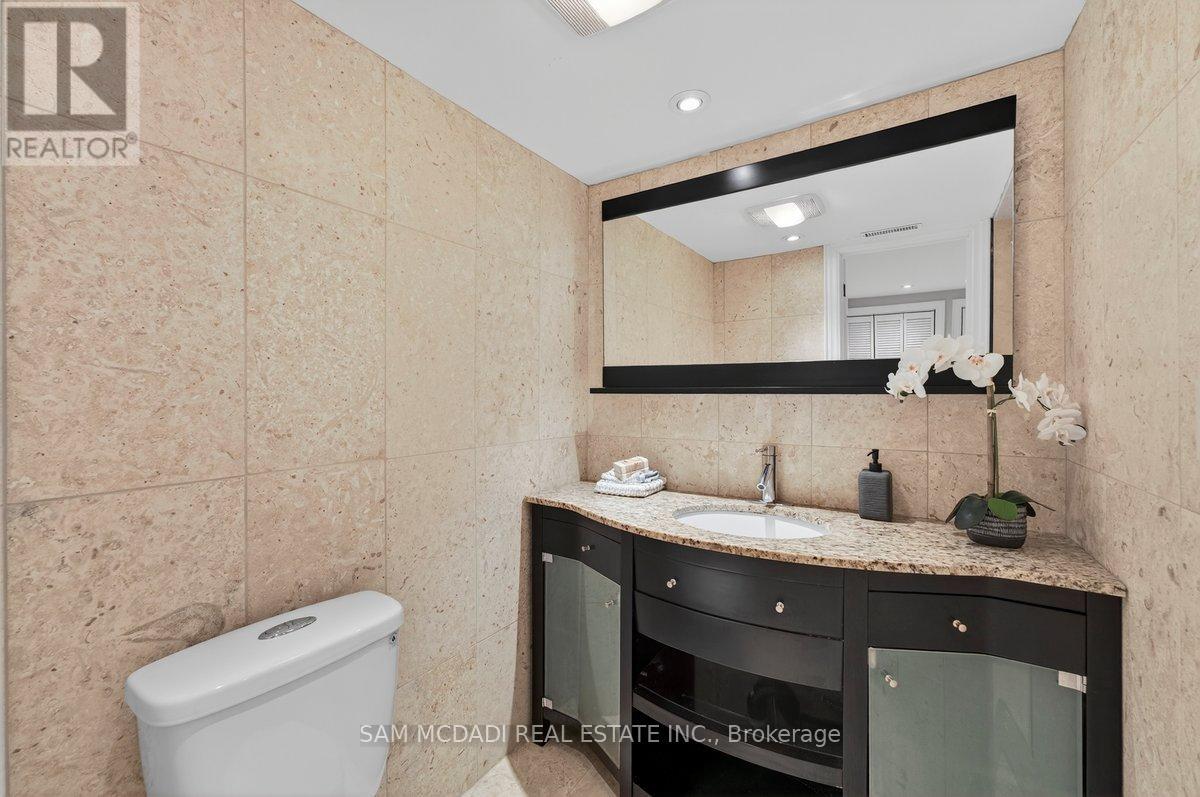 1779 Fifeshire Court, Mississauga, Ontario  L5L 2T3 - Photo 38 - W12459387