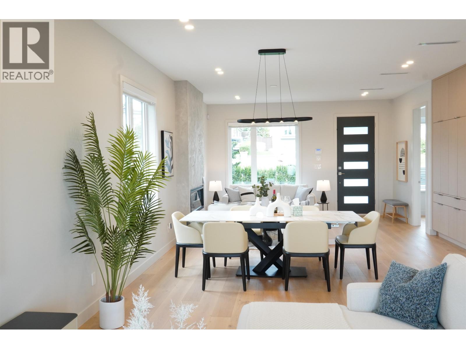 6250 Kitchener Street, Burnaby, British Columbia  V5B 2J4 - Photo 12 - R3035145