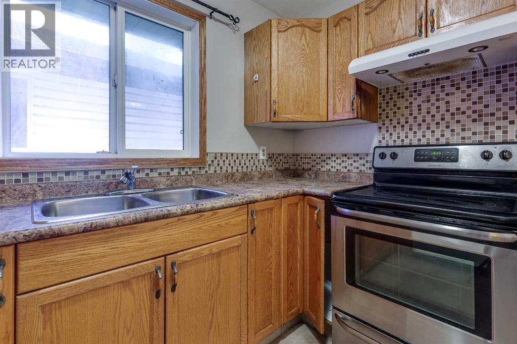 A, 5915 52 Avenue, Red Deer, Alberta  T4N 4K7 - Photo 12 - A2245580