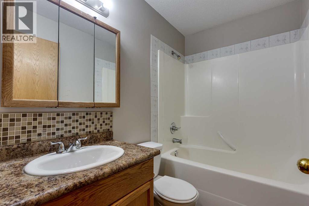 A, 5915 52 Avenue, Red Deer, Alberta  T4N 4K7 - Photo 14 - A2245580