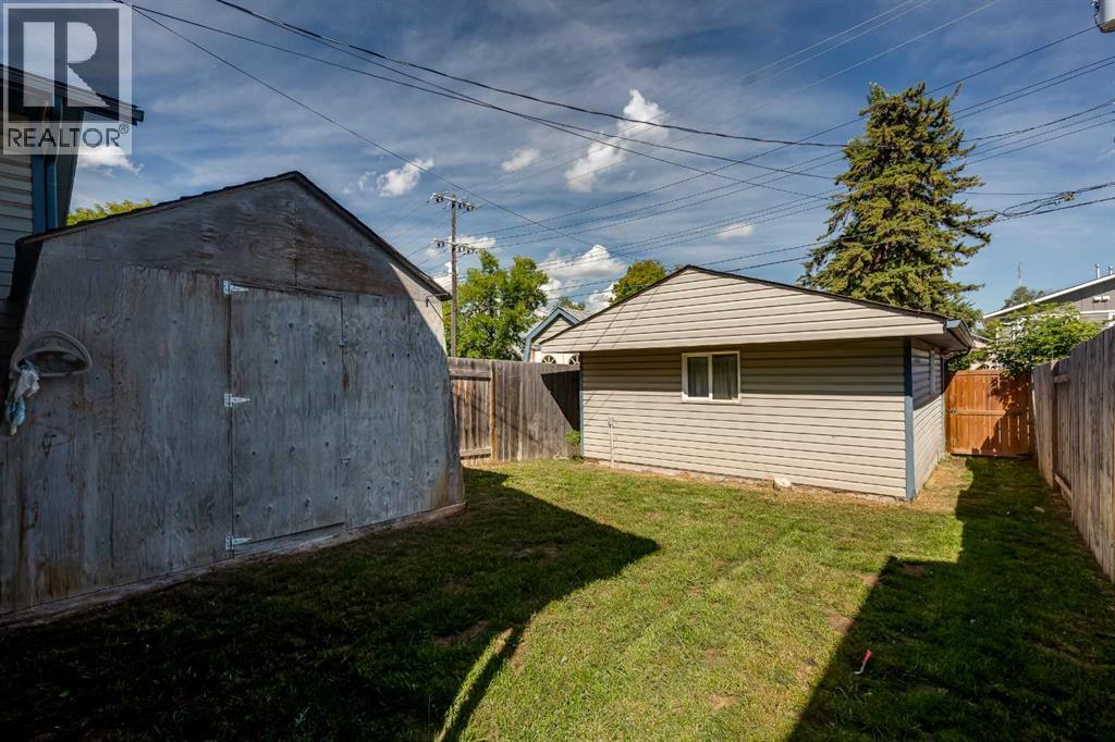 A, 5915 52 Avenue, Red Deer, Alberta  T4N 4K7 - Photo 33 - A2245580