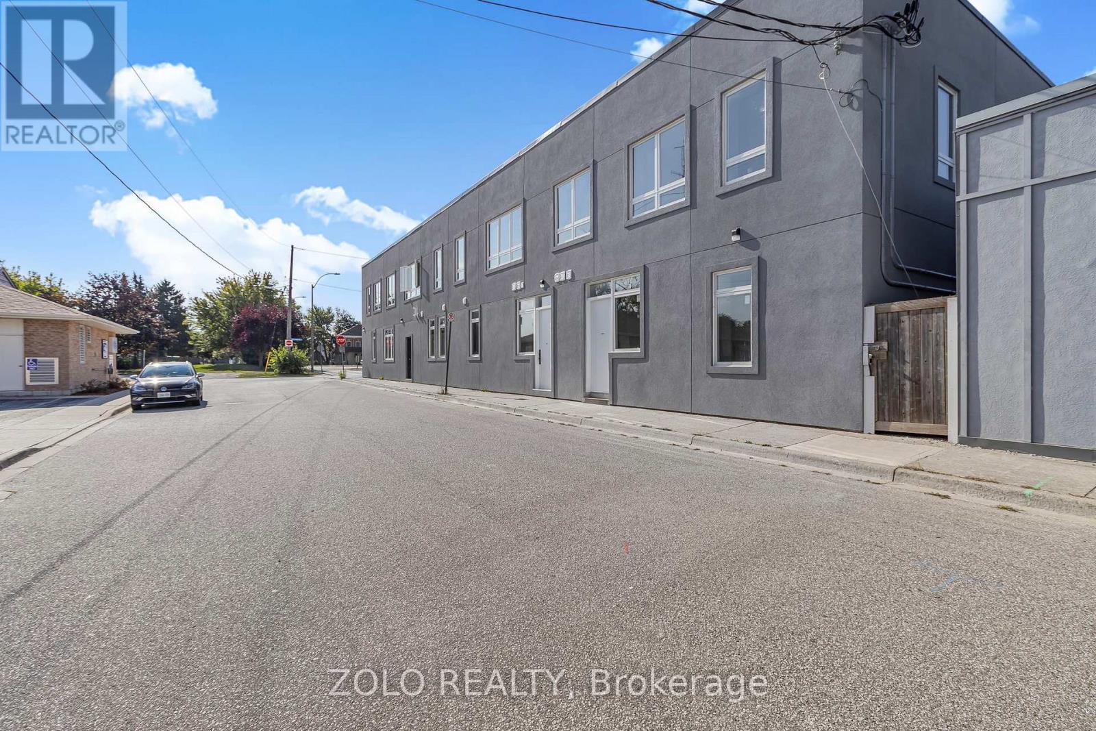 Unit # 1 - 206 Wellington Street, Chatham-Kent, Ontario  N8A 2X9 - Photo 2 - X12459384