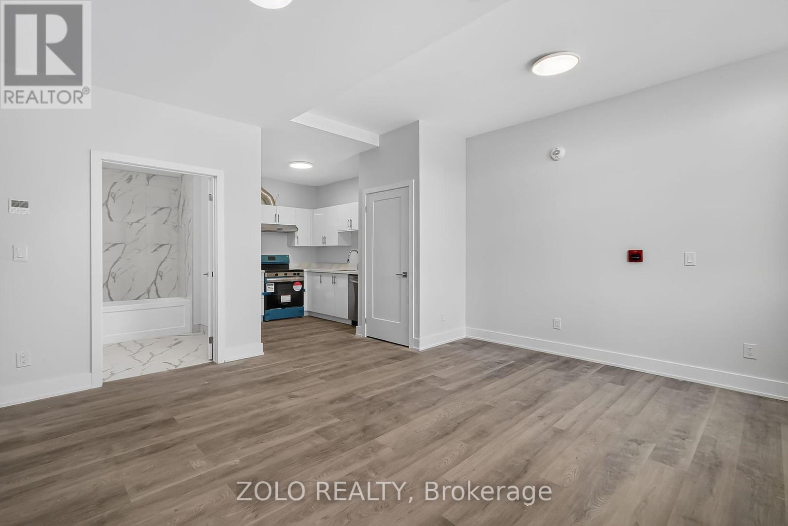 Unit # 1 - 206 Wellington Street, Chatham-Kent, Ontario  N8A 2X9 - Photo 6 - X12459384
