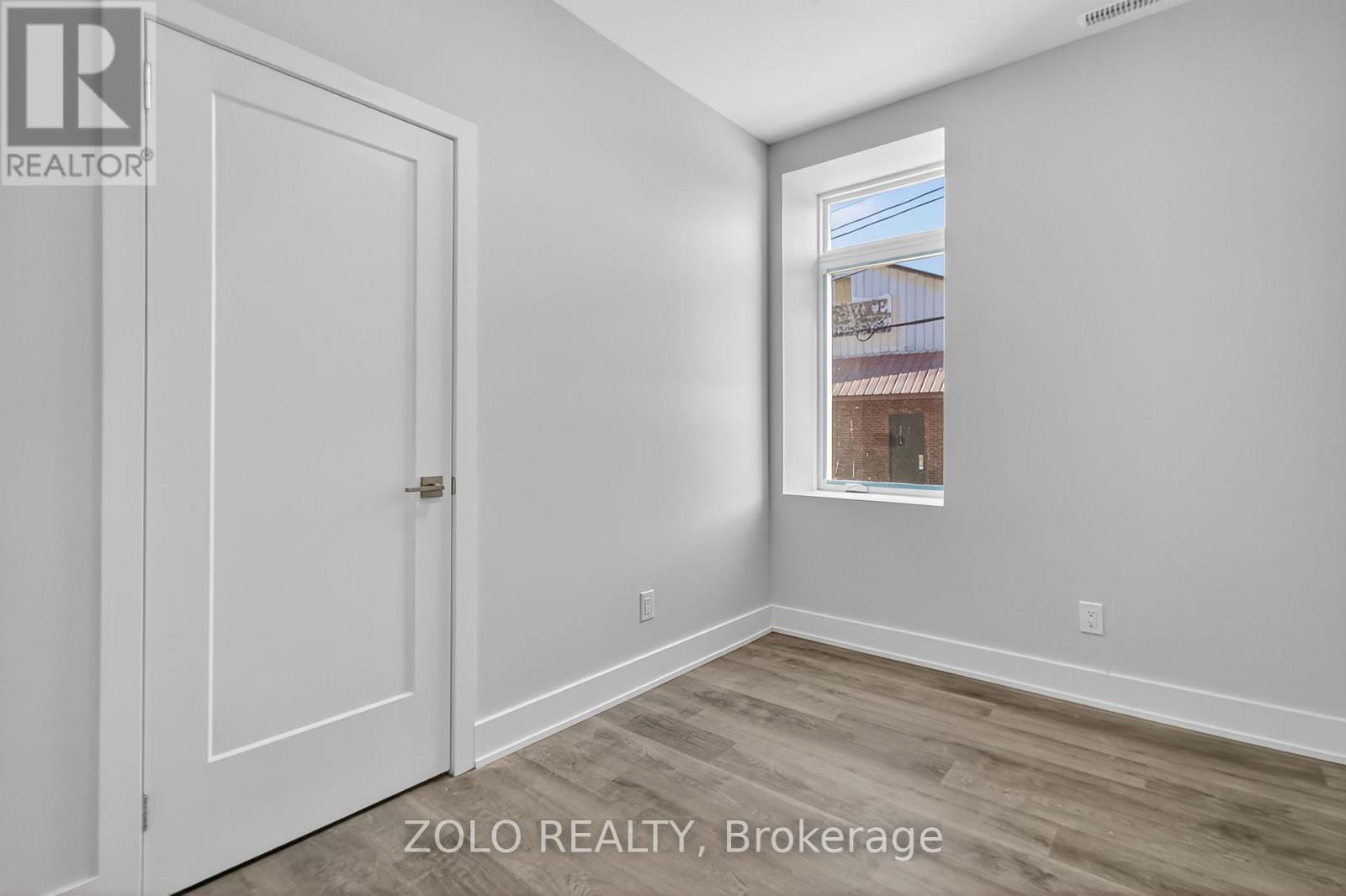 Unit # 2 - 206 Wellington Street, Chatham-Kent, Ontario  N8A 2X9 - Photo 10 - X12459388