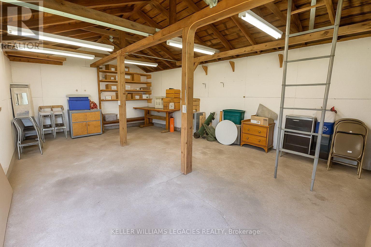 9 Centre Road, Georgina (Virginia), Ontario  L0E 1N0 - Photo 35 - N12431265