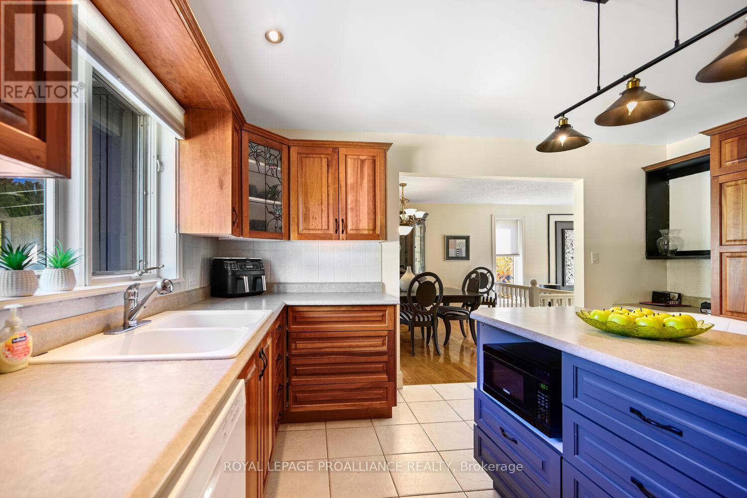 2597 North Campbell Road, Augusta, Ontario  K0E 1T0 - Photo 14 - X12459394