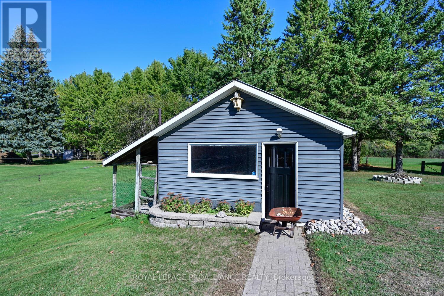 2597 North Campbell Road, Augusta, Ontario  K0E 1T0 - Photo 38 - X12459394