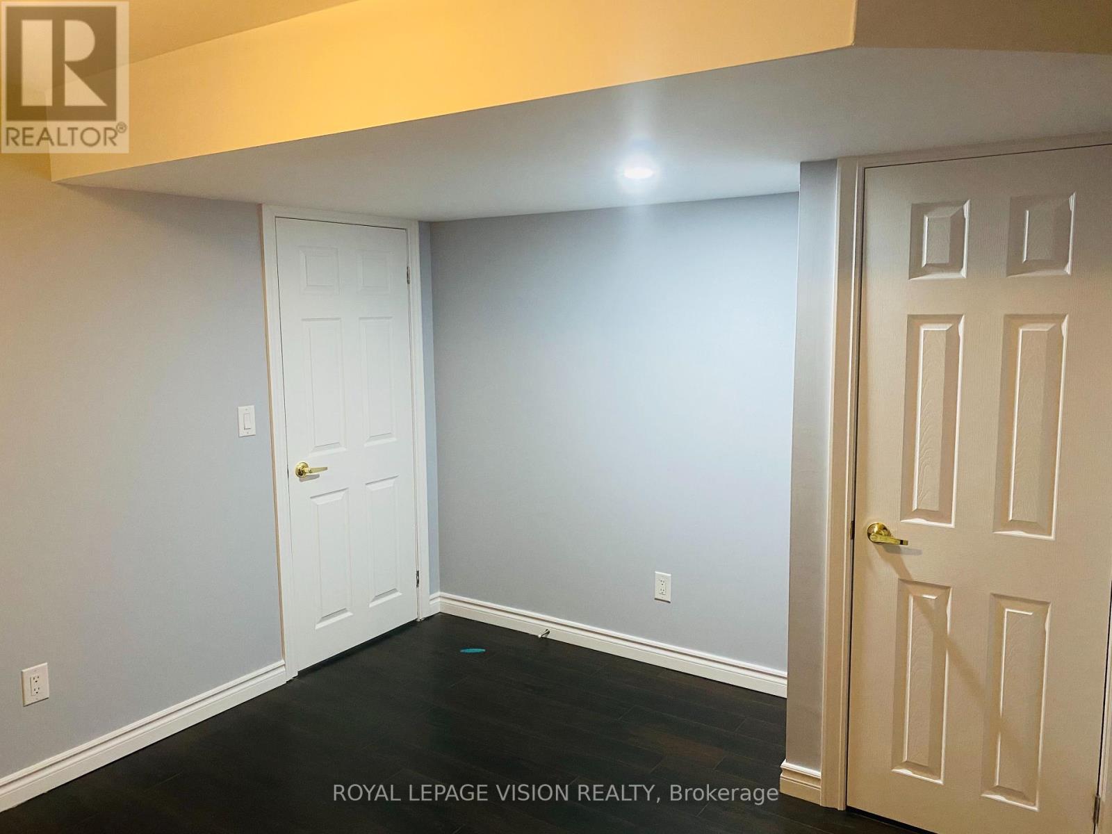 10 Germain Crescent, Markham, Ontario  L6B 0C3 - Photo 5 - N12459392
