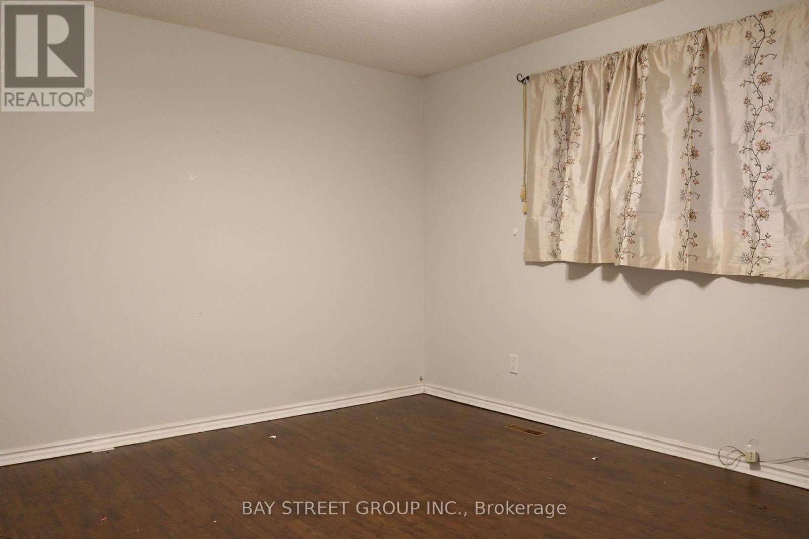 5571 River Grove Avenue, Mississauga, Ontario  L5M 3T8 - Photo 15 - W12459393