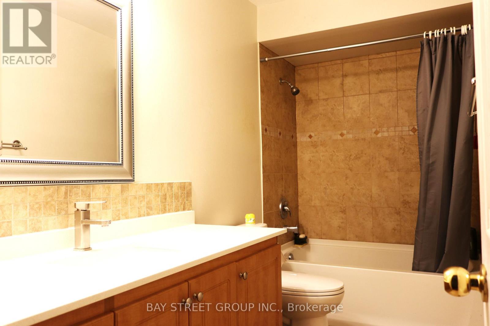 5571 River Grove Avenue, Mississauga, Ontario  L5M 3T8 - Photo 24 - W12459393