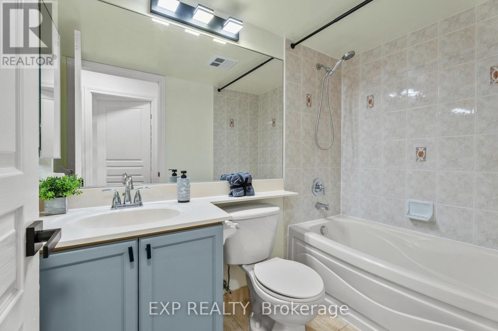 1222 - 15 Northtown Way, Toronto, Ontario  M2N 7L4 - Photo 21 - C12459407