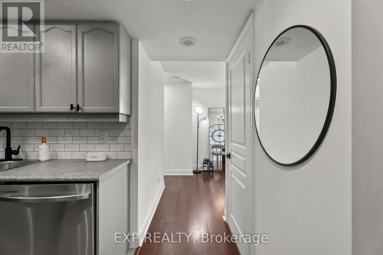 1222 - 15 Northtown Way, Toronto, Ontario  M2N 7L4 - Photo 8 - C12459407