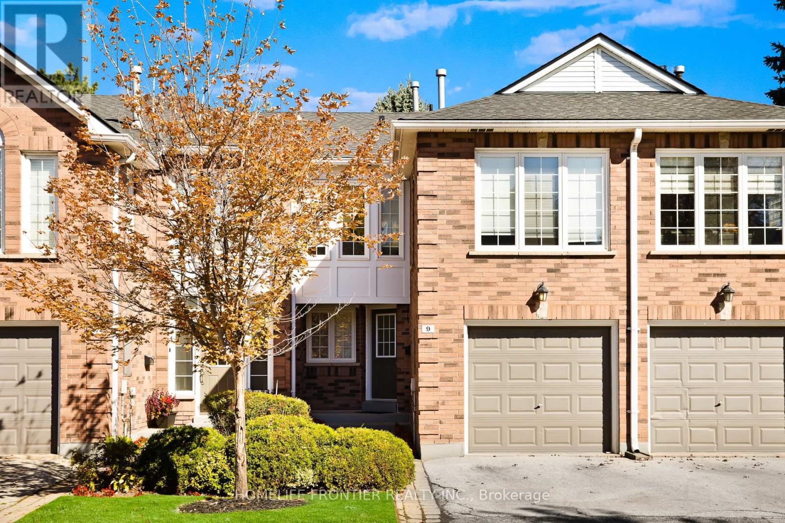 9 LANCEWOOD CRESCENT, Brampton, Ontario